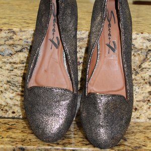 Metallic Flats